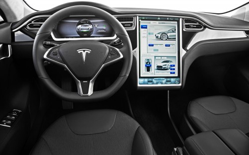 2013-Tesla-Model-S-interior-2